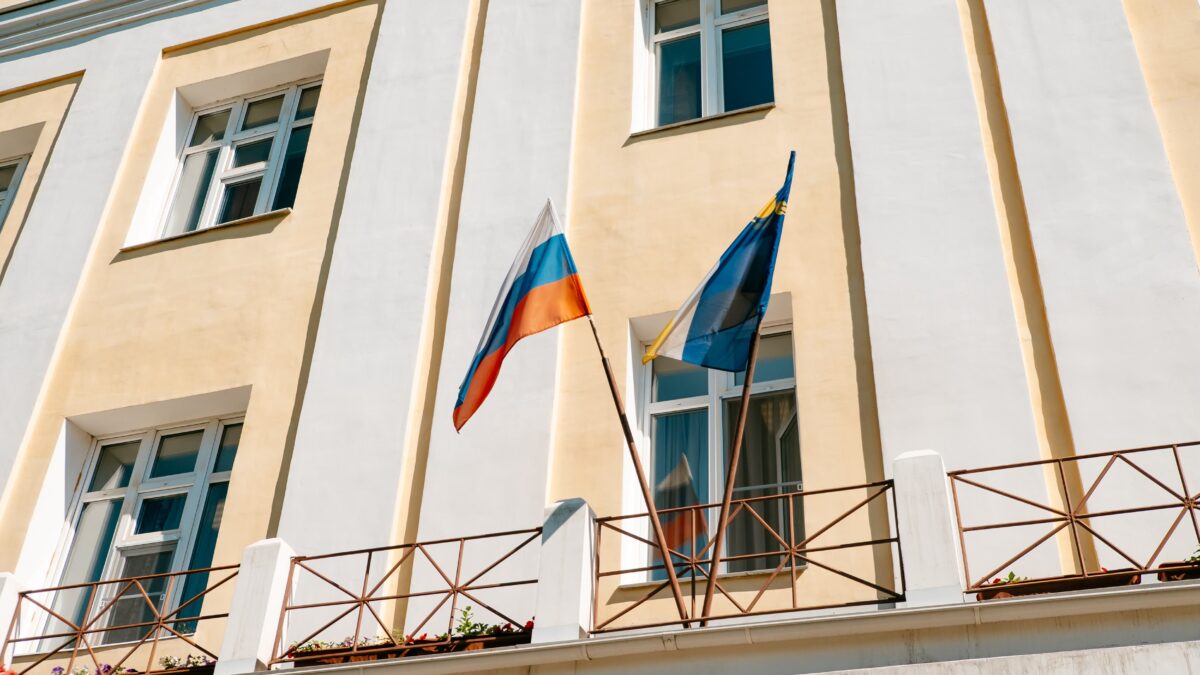В Бурятии открыли участки для голосования на референдуме https://sm.news/wp-content/uploads/2022/09/23/37ce84fe1e5a881c-1536x1024.jpg